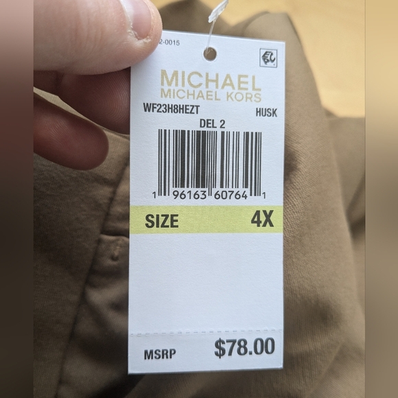 NWT! Michael Kors Capri Pants Beige Size 4X Women Plus Size - Picture 8 of 12